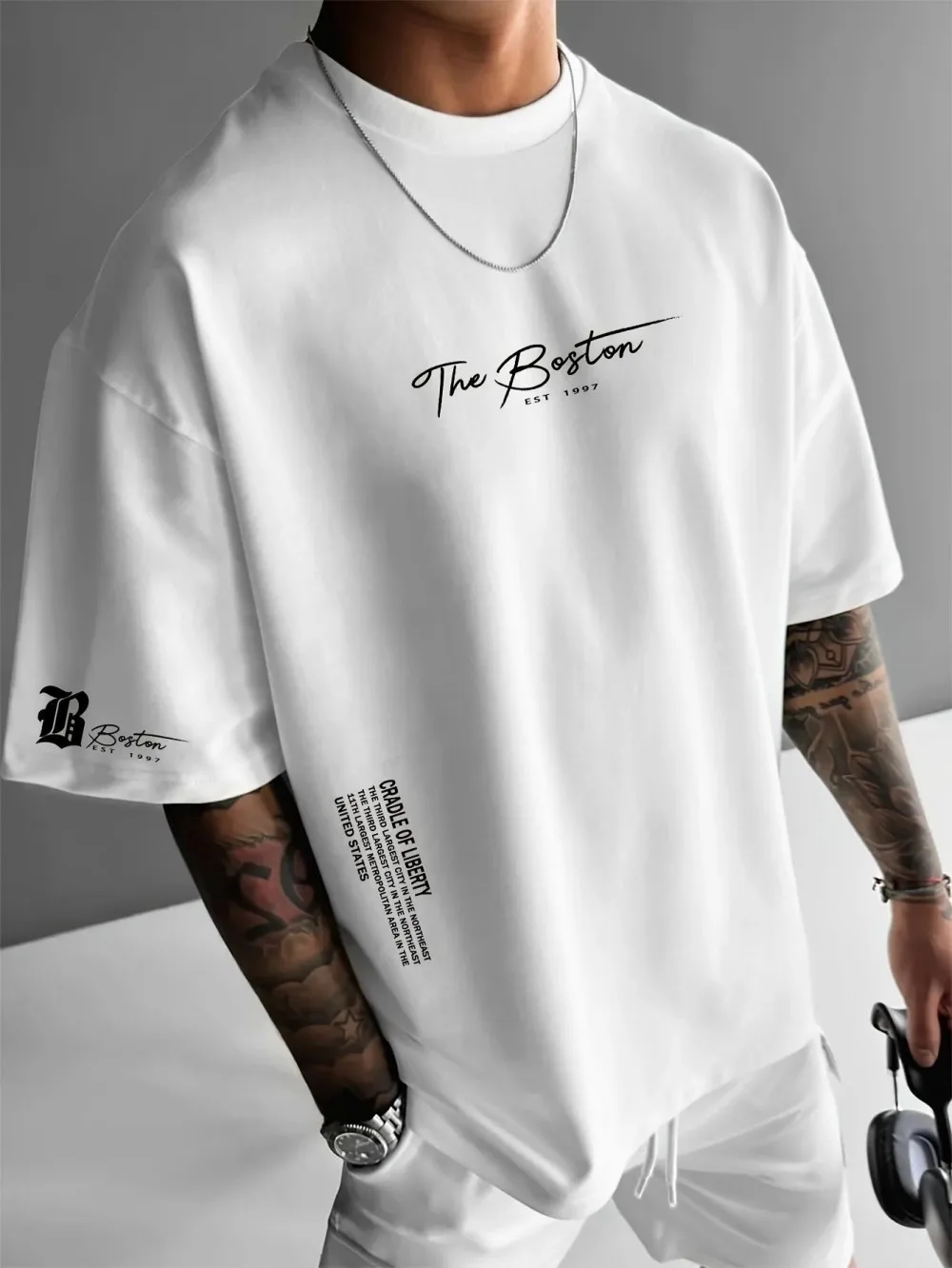 เสื้อยืดพิมพ์ลายตัวอักษรแบรนด์ - Streetwear Brand Top บทวิจารณ์และราคา