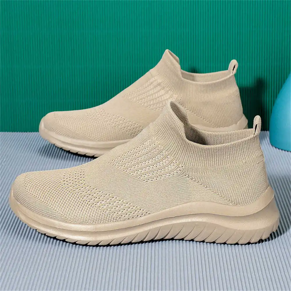 Beige Soft ใหม่รองเท้าเทนนิส M - Best Streetwear Brand Uk บทวิจารณ์และราคา